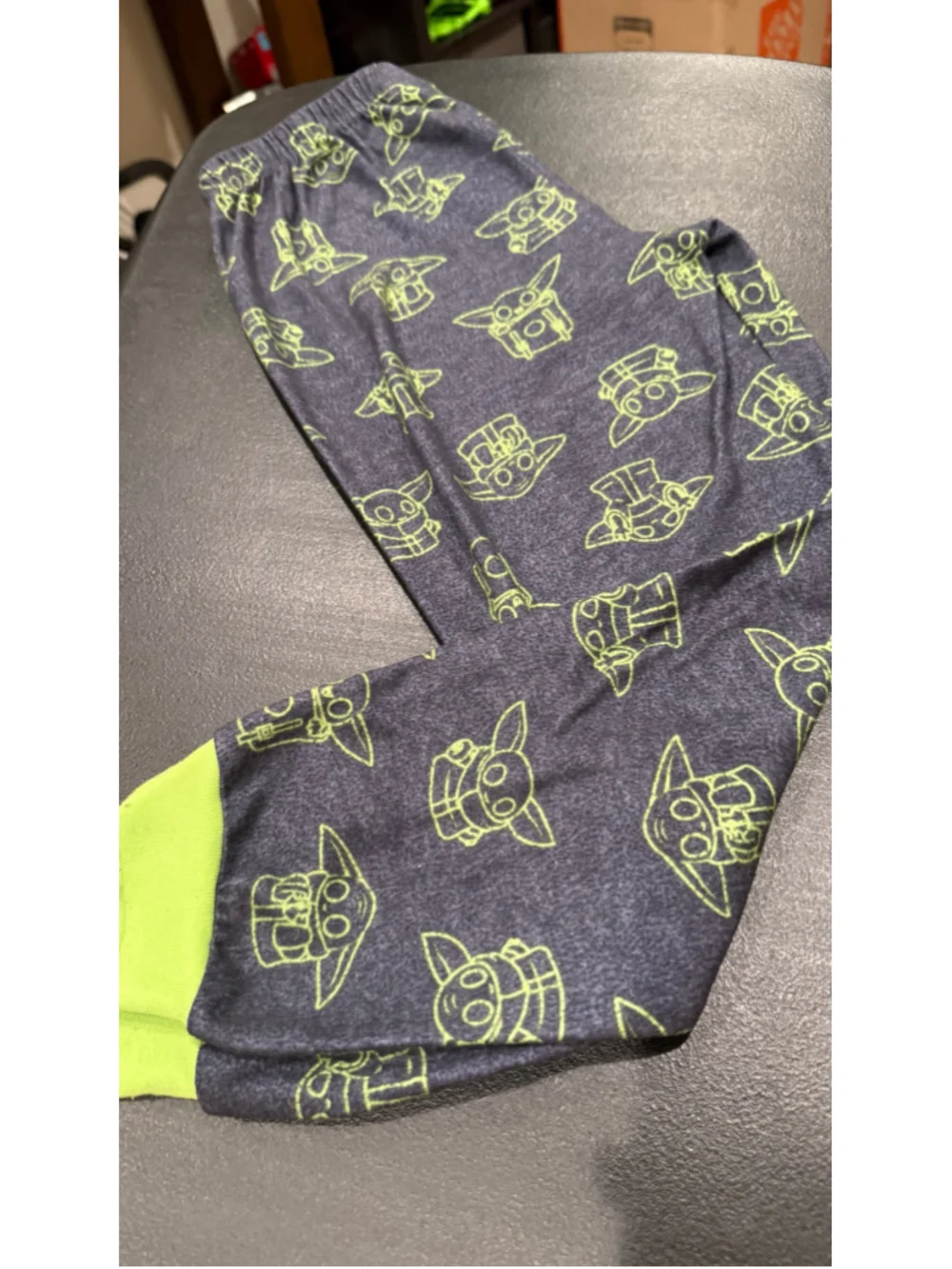Boys Star Wars Grogu Pajama Set Size S (6/7) Grey and Green